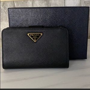 Prada Leather Saffiano Wallet